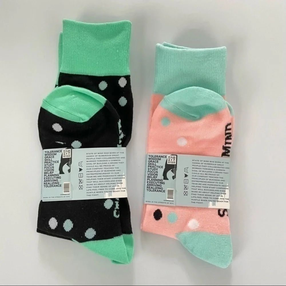State of Mind women’s socks one size black green white 2 pack